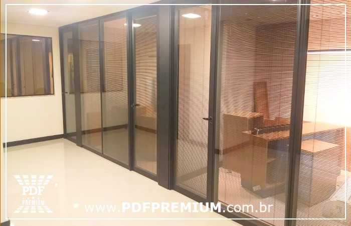 divisorias de vidro com persianas embutidas são roque preço